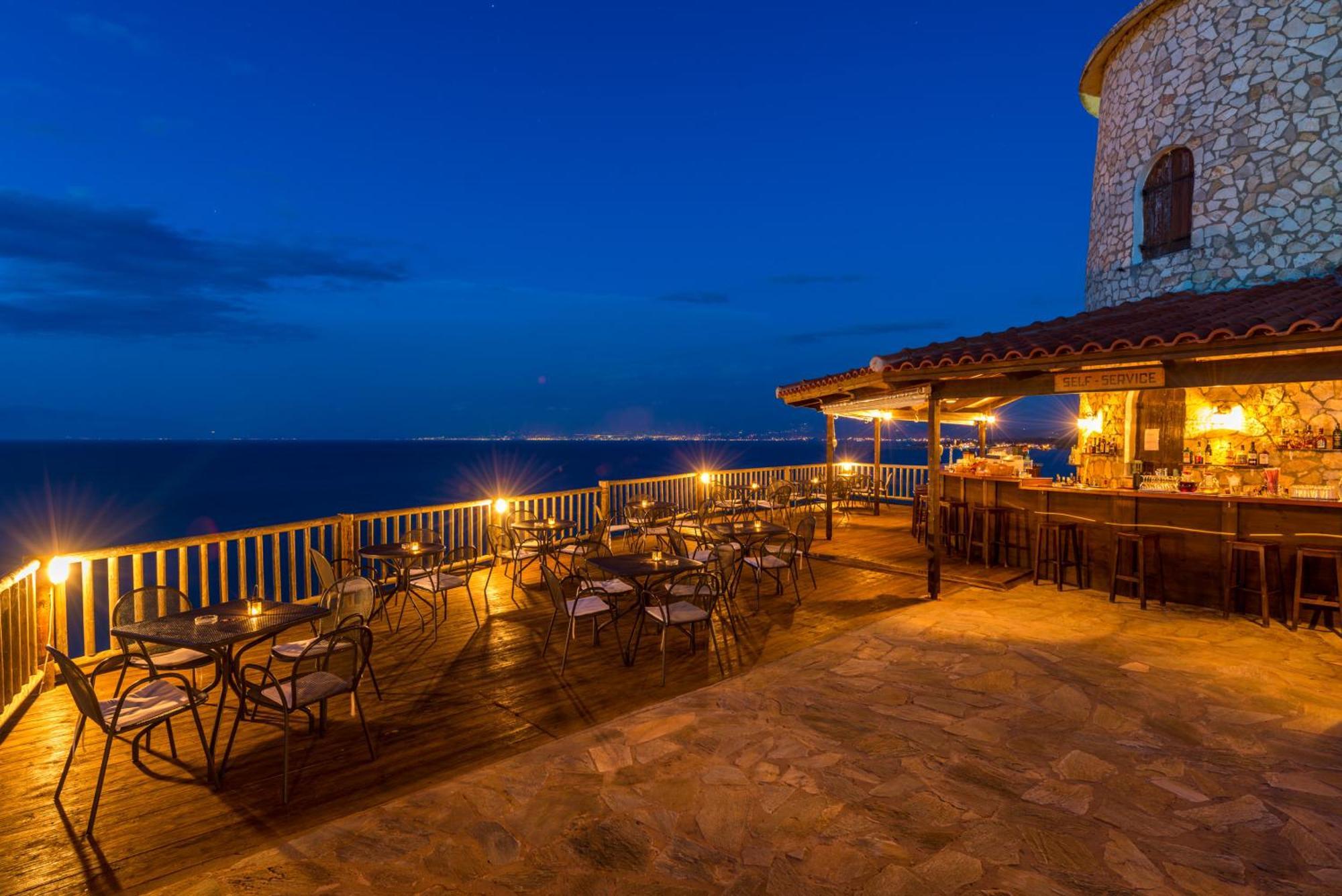 Hotel Pavlina Beach Ніфорейка Екстер'єр фото