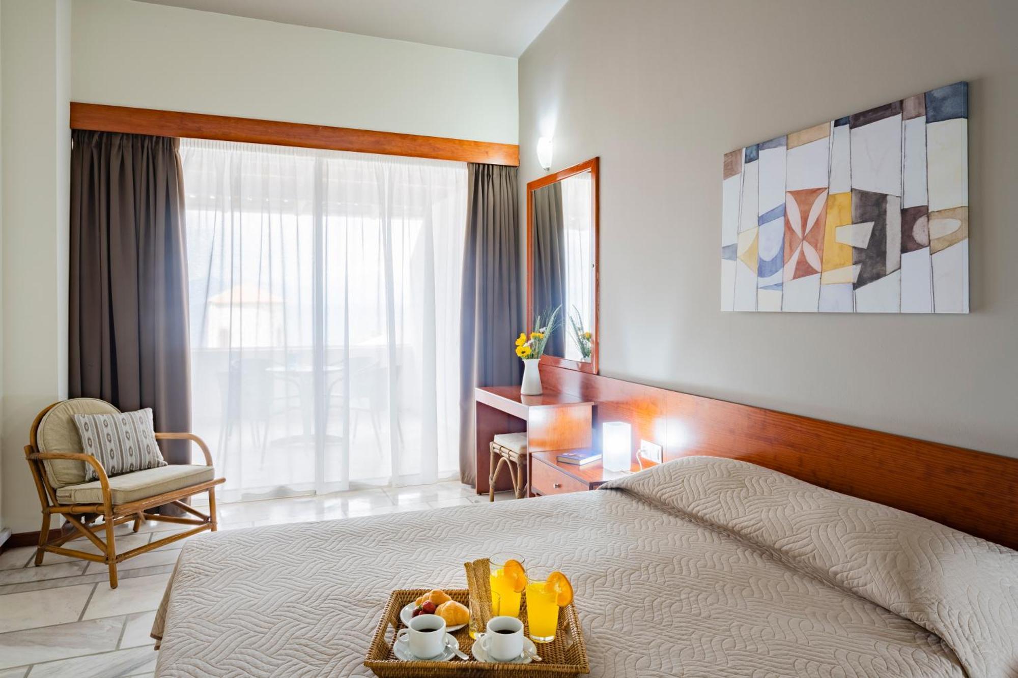 Hotel Pavlina Beach Ніфорейка Екстер'єр фото