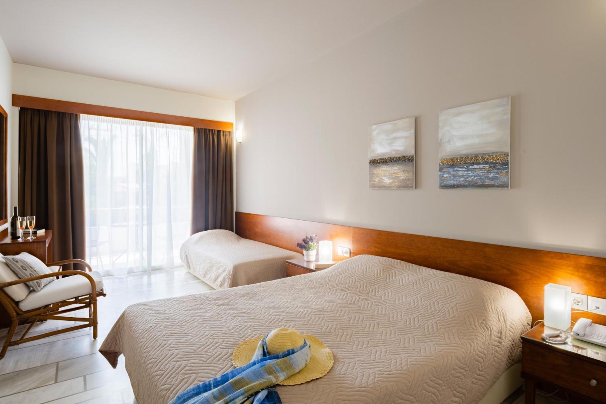 Hotel Pavlina Beach Ніфорейка Екстер'єр фото